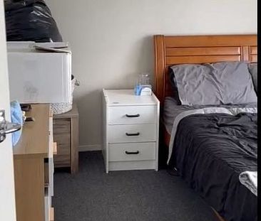 2BR Belmont Apartment! - Photo 5