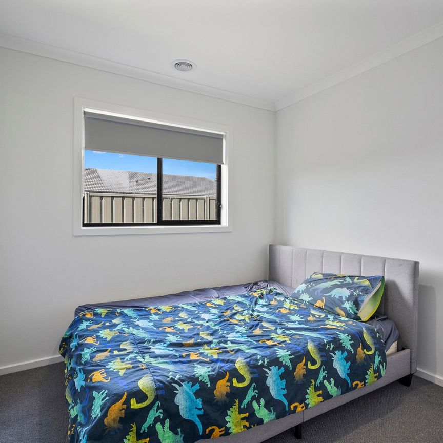 Near New 3 Bedroom Home - Photo 1