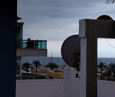 Alquiler de piso en Calle Juan Sebastián Elcano - Photo 1