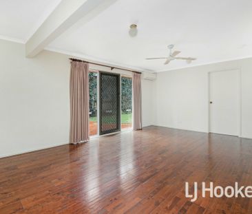 FAMILY HOME IN QUIET COURT LOCATION!! - Photo 4