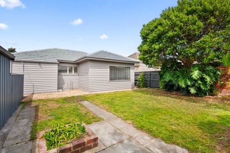 38 Powell Street, Reservoir - Photo 4