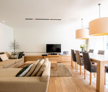 Mooi gemeubeld appartement in het Zoute nabij het Driehoeksplein en... - Photo 1