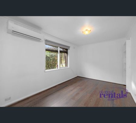 18 Heatherton Rd, Endeavour Hills, Vic 3802 - Photo 4