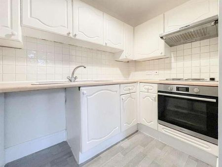 Marina, St Leonards, TN38 - Photo 3