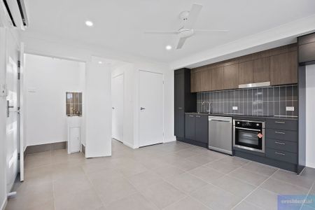 2/17 Tranquility Boulevard, Morayfield QLD 4506 - House For Rent | Domain - Photo 5