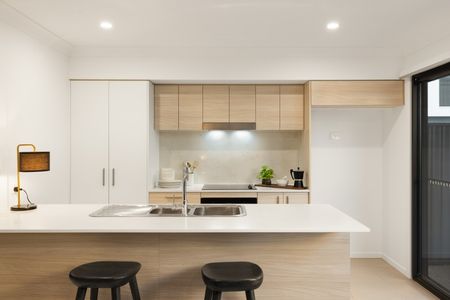 New 4-Bedroom Townhouse - Photo 2