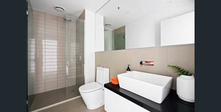 Modern living in the heart of Essendon North - Photo 5