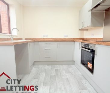 3 bedroom semi-detached house to rent - Photo 5