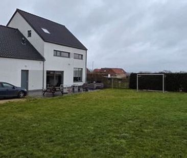 Woning te huur in Mazenzele voor € 1.495 met 3 slaapkamers - Photo 1