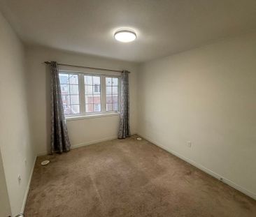 For Lease - 38 Filly Path, Oshawa, Ontario - Photo 4