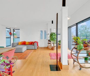 1 bedroom penthouse to rent - Photo 1