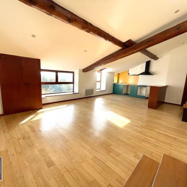 Location Appartement 3 pièces 85m² ST ETIENNE 42000 - Photo 1