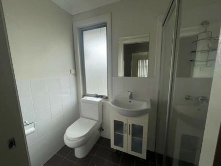 “Picture perfect townhouse!” - Photo 5