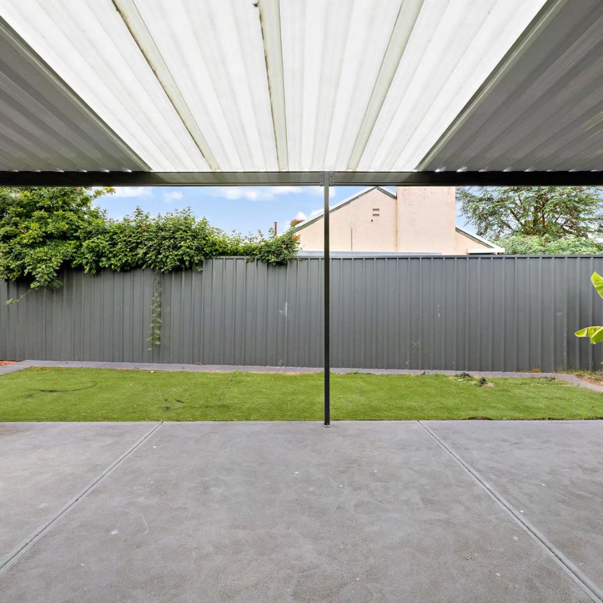 Modern Comfort Meets Effortless Living - Photo 1