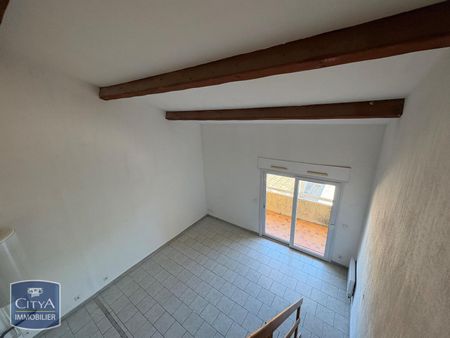 Location Appartement 2 pièces 50m² ST MITRE LES REMPARTS 13920 - Photo 3