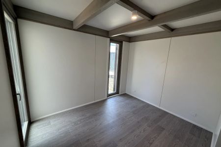 Modern 3-Bedroom Home with Breathtaking Lake Views in East Jindabyne - Photo 4