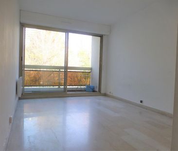 Location Appartement 1 pièce 23m² MARSEILLE 8ème - Photo 1