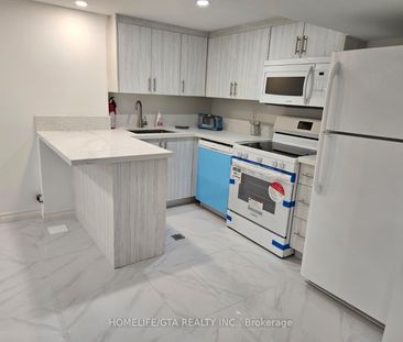 For Lease - 11 Kenton Drive, Toronto, Ontario - Photo 2