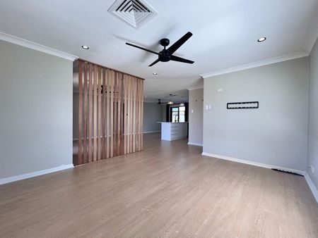 Prime Location! - Photo 2
