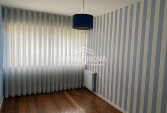 Apartamento T5 em Porto