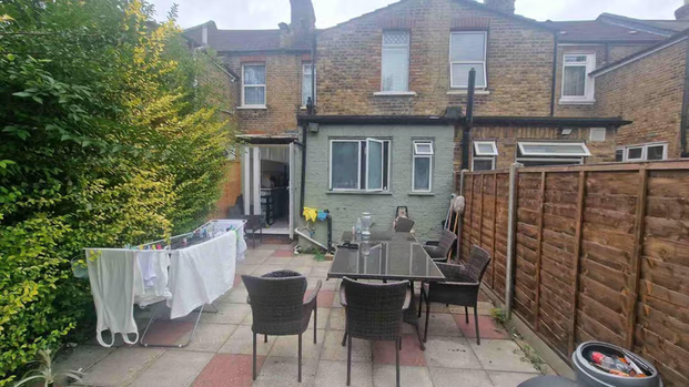 3 bedroom house to rent - Photo 1