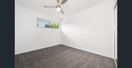 Modern Boutique Townhome Living in Prime Coorparoo Location - Photo 2
