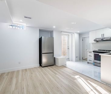 For Lease - 20 Penn Drive, Brampton, Ontario - Photo 3