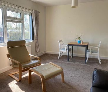 2 bedroom private hall to rent - Photo 6