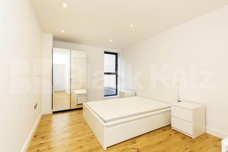 Dignam Close, Kazakh House, NW2 - Photo 5