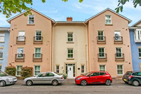 2 Bedroom Flat / Apartment - Winton Close, Winchester - Photo 3