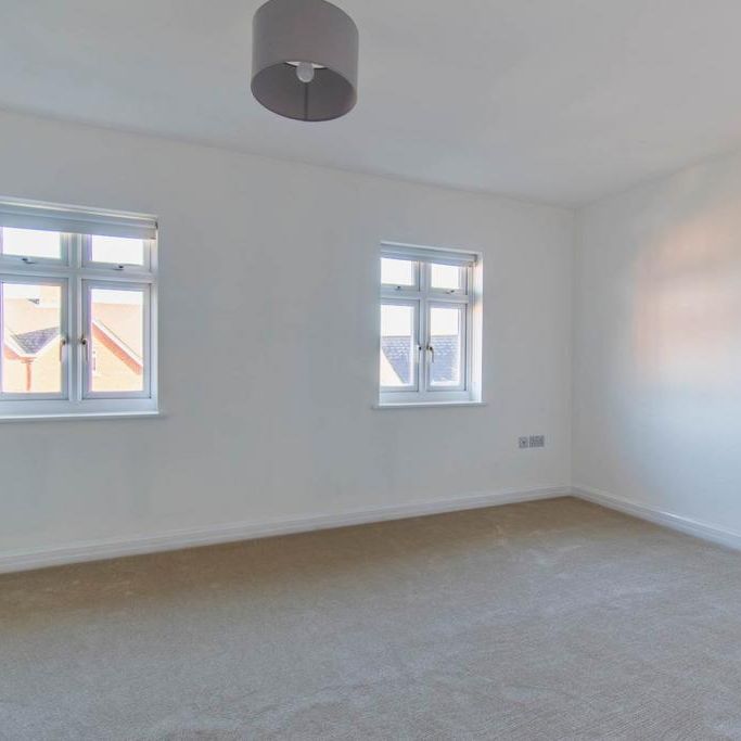 4 bedroom townhouse to rent - Photo 1