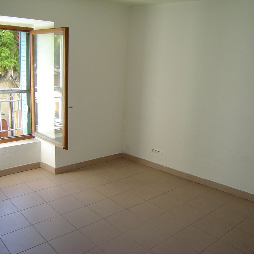 App T2 30m2 au 2ème étage - Photo 1