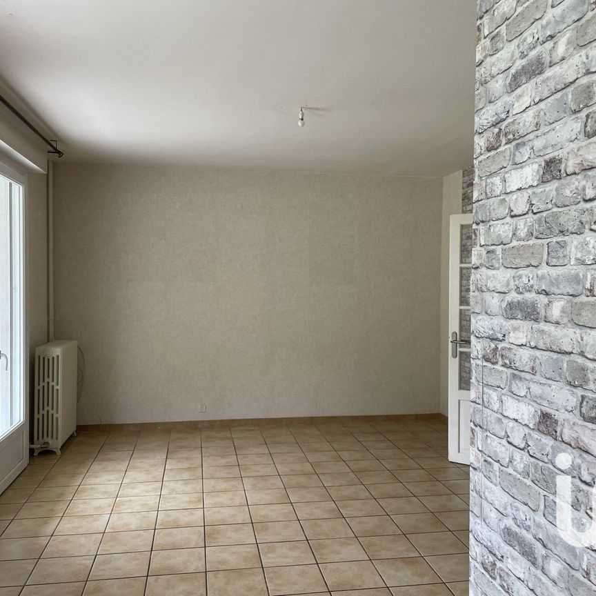 Maison 4 pièces de 105 m² à Pardies (64150) - Photo 1