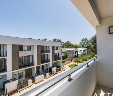 MODERN & STYLISH TOWNHOUSE! - Photo 6