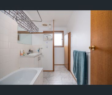 3/33 South Street, Bellerive, Tas 7018 - Photo 3