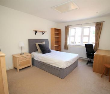 4 bedroom detached house to rent - Photo 6