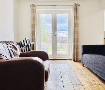 4 bedroom terraced house to rent - Photo 3