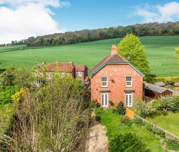 2 bedroom semi-detached house to rent - Photo 4