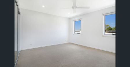 Bright, Modern and Convenient - Photo 4