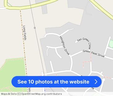 Broad Fleet Close, Oulton, Lowestoft, Suffolk, NR32 - Photo 1