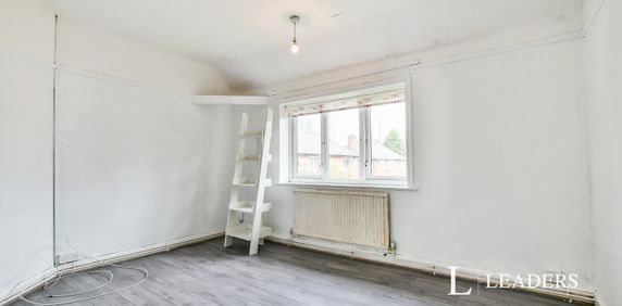 2 bedroom flat to rent Keston Avenue, Manchester, M9 - Photo 2