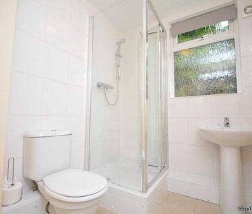 3 bedroom property to rent in Chesham - Photo 3