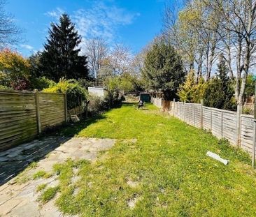 Room in a Shared House, Verdant Lane, SE6 - Photo 5