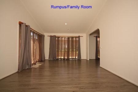 2 Linden Close, Meadow Heights VIC 3048 - Photo 4