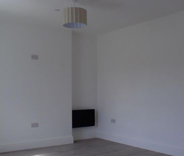 1 bedroom detached bungalow to rent - Photo 2