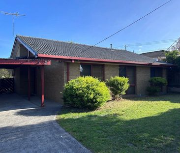 Family-Friendly 3-Bedroom Home with Large Backyard & Excellent Comfort - Photo 6