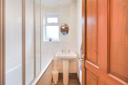 Putney Hill, London, SW15 6BE - Photo 5