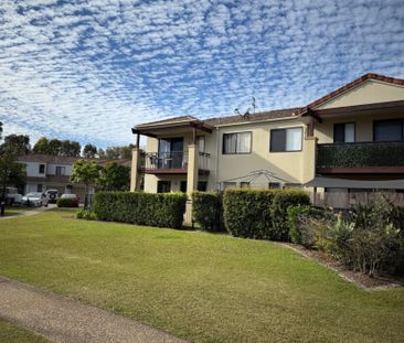 3 bedroom townhouse and extra income opportuity - Photo 1