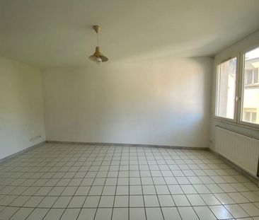 Location Appartement 2 pièces 45m² VALENCE 26000 - Photo 2