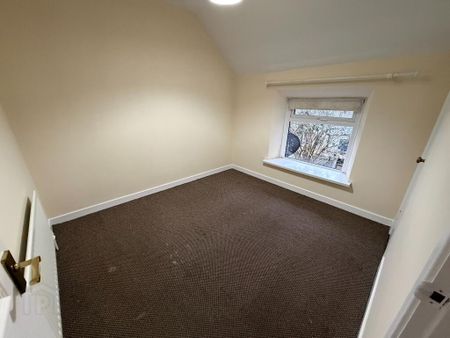 90 Main Street, Randalstown, BT41 3BB - Photo 4